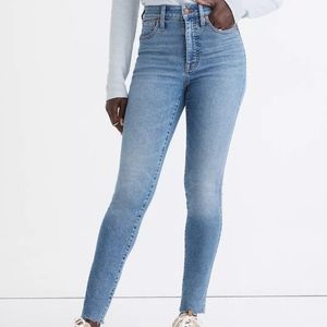 Madewell Tall Curvy High-Rise Skinny Jeans in Ainsworth Wash Raw Hem Edition 31T